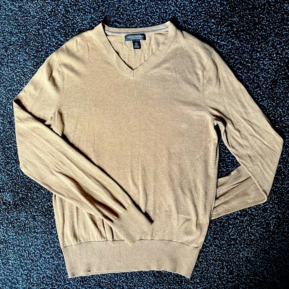 Banana Republic Tan V-neck Sweater